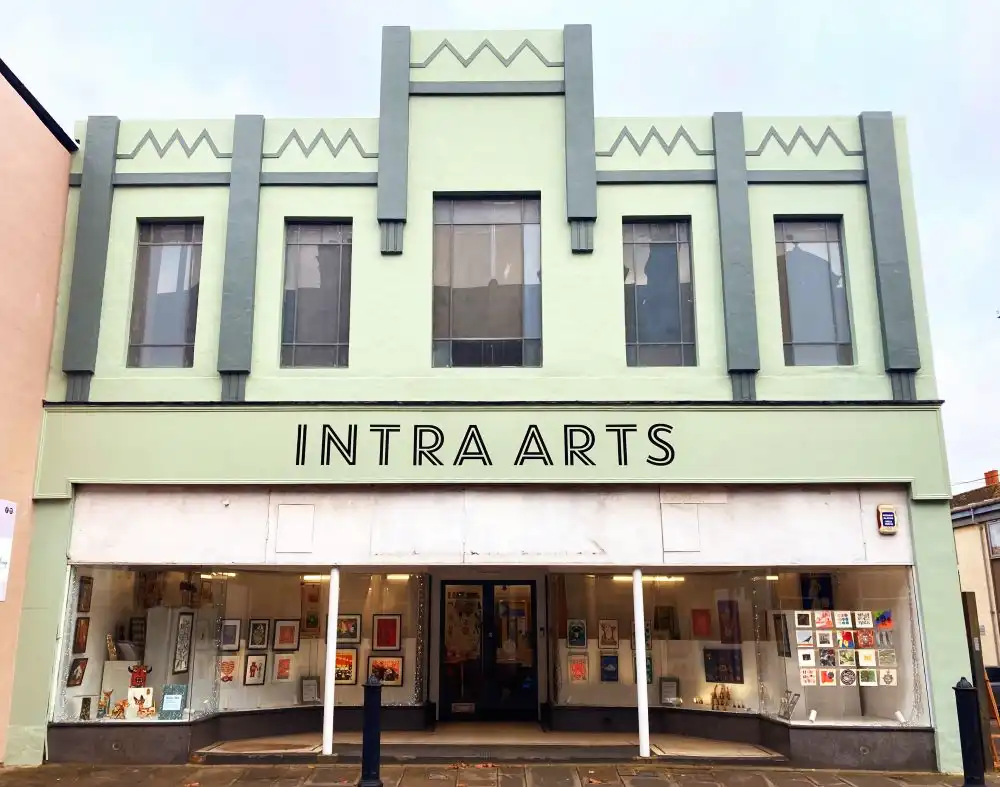 INTRA ARTS